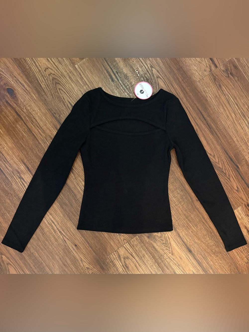 Black Long-Sleeve Cutout Ribbed Top -